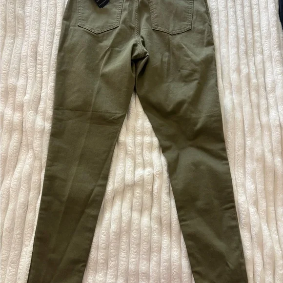 Banana Republic Olive Green Skinny Pants NWT - Picture 2 of 5
